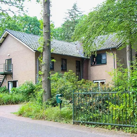 Groepshotel De Duiventil *