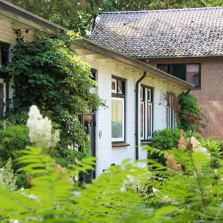Guest house Groepshotel De Duiventil *